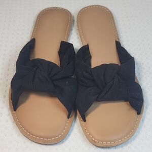 Black Knot Slide Sandals - Women
